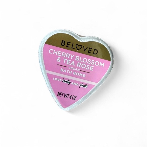 Beloved by Love Beauty and Planet Bath Bomb - Cherry Blossom & Tea Rose - 4 oz - Picture 3 of 4